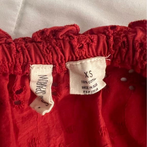 Red off the shoulder crop top - Picture 3 of 3